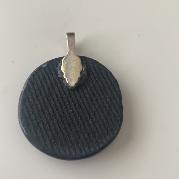 Dichroic glass pendant - Picture 2 of 2